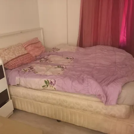 Comfort - Whole Appartments - Shared Kitchen - Airport Shuttle Bookable *