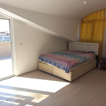 Apartamento Comfort - Whole Appartments - Shared Kitchen - Airport Shuttle Bookable