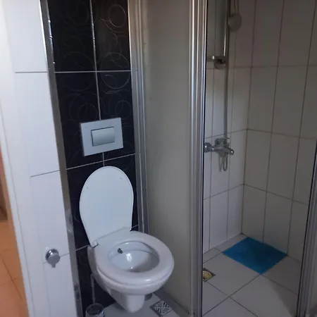 Lejlighed Comfort - Whole Appartments - Shared Kitchen - Airport Shuttle Bookable *